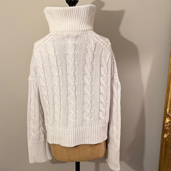Abercrombie & Fitch Ivory Cable Knit Turtleneck Sweater - Picture 4 of 8